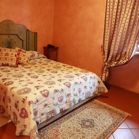 Agriturismo La Virginia Vila Revello Exterior foto